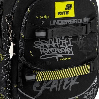 Рюкзак Kite школьный мод 727 Education teens K26-727M-4 Graffiti 42*29*20см